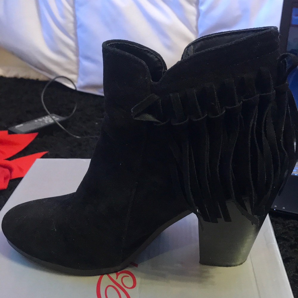 black booties - Picture 4 of 4